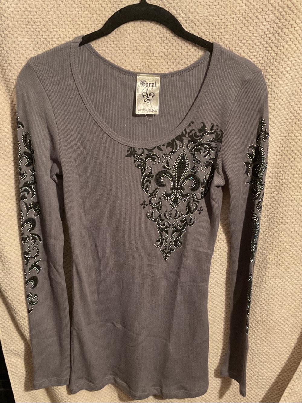 Vocal Gray Long Sleeve Scoop Neck Tunic Top with Fleur-de-Lis Rhinestone Detail